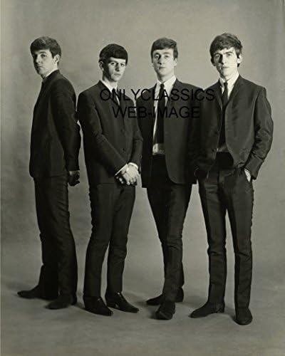 OnlyClassics 1964 Бийтълс 8X10 Снимка на Джордж Харисън, Пол Маккартни, Ринго Стар Джон Ленън